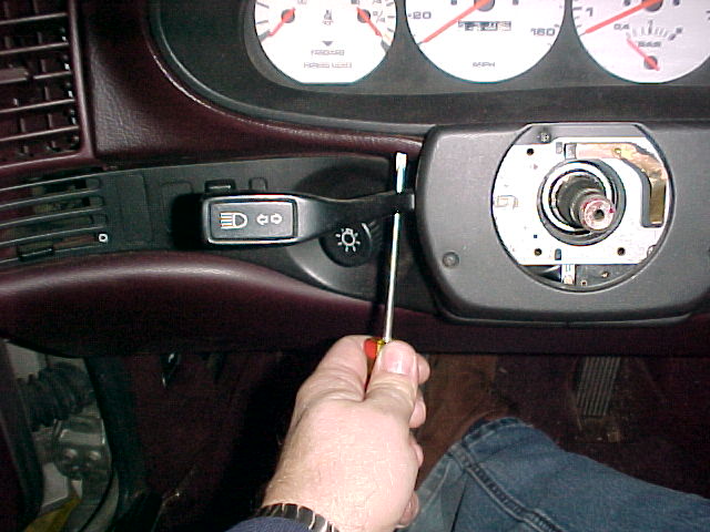 Gauges - Removing Late 944 (1985.5 and newer) Gauge Cluster